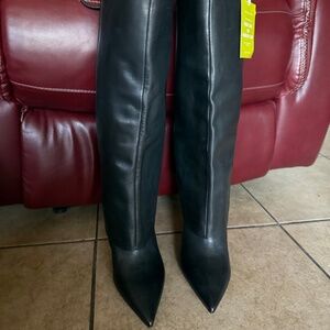 Gianni Bini, Black Moe Leather Fold over Pointed Toe Tall Boots SZ 9M Orig. $198